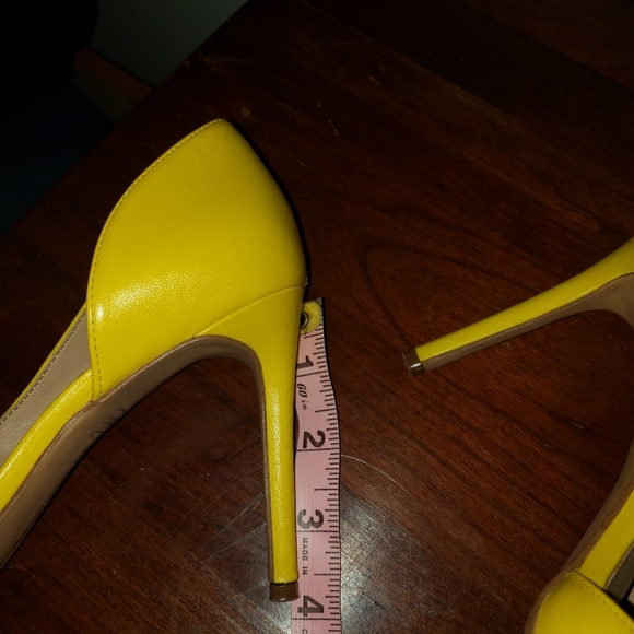 Yellow pump - Picture 5 of 9